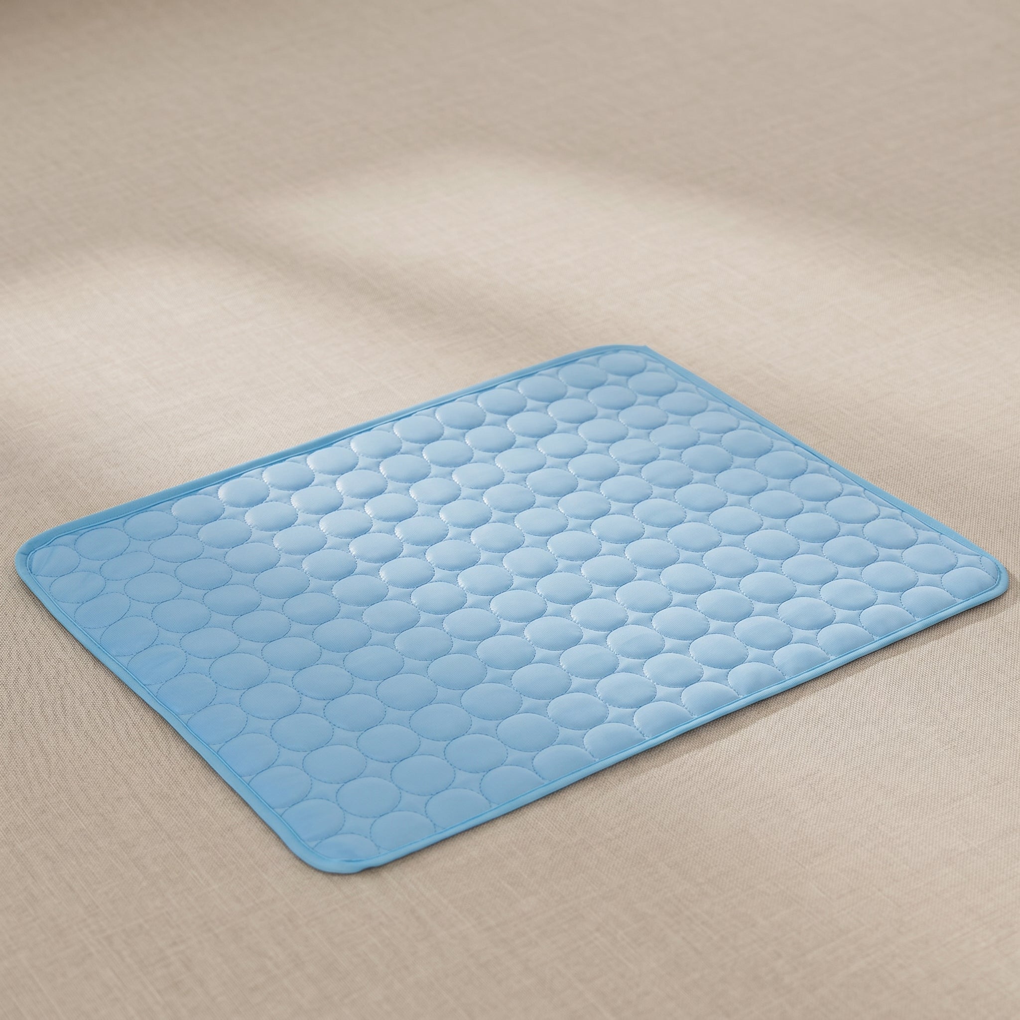 Cooling Pet Mat – Keep Your Dog Cool & Comfortable in Seconds
